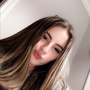 Meet your Posher, Raena